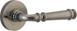 Door Handles & Levers IVER DOOR LEVER VERONA ROUND ROSE BACKPLATE 32 Door Handles & Levers IVER DOOR LEVER VERONA ROUND ROSE BACKPLATE
