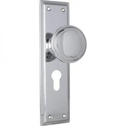TRADCO MILTON DOOR KNOB ON PLATE