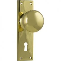 TRADCO VICTORIAN KNOB ON PLATE Handles & Hardware