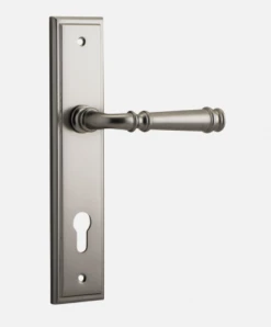 IVER DOOR LEVER VERONA STEPPED BACKPLATE Door Handles & Levers 48 IVER DOOR LEVER VERONA STEPPED BACKPLATE Door Handles & Levers