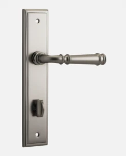 IVER DOOR LEVER VERONA STEPPED BACKPLATE Door Handles & Levers 49 IVER DOOR LEVER VERONA STEPPED BACKPLATE Door Handles & Levers